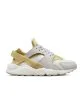 Resim Nike Wmns Air Huarache