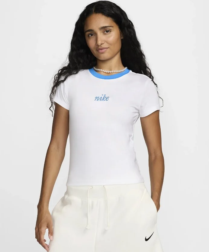 Resim Nike Sportswear Chill Knit Slim Cropped Tee