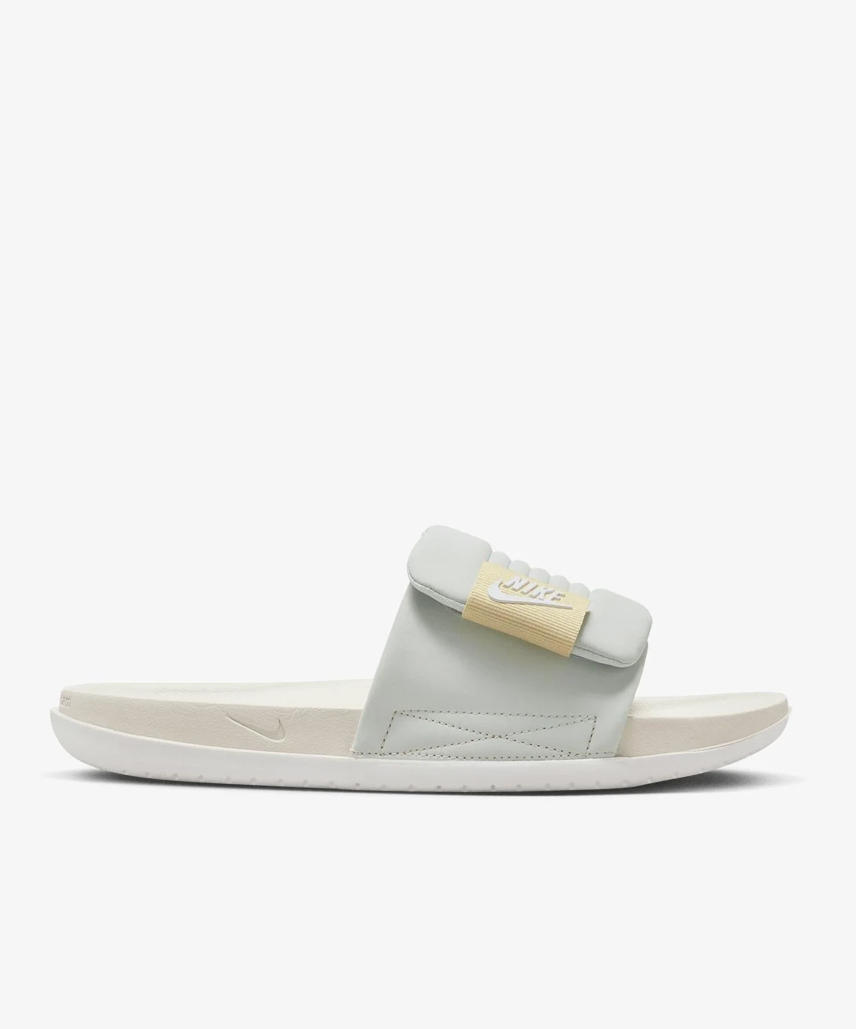 Resim Nike Offcourt Adjust Slide