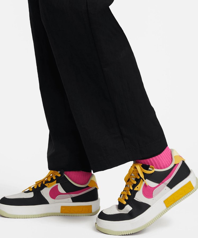 Resim Nike Sportswear Essential Kargo Pantolon