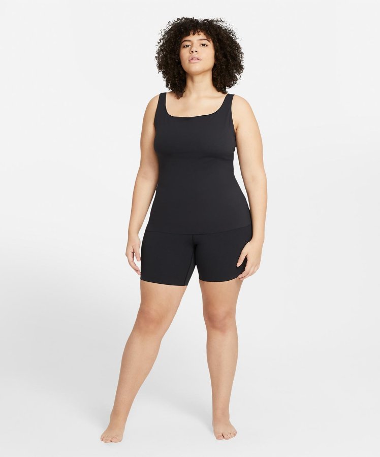 Resim Nike The Yoga Luxe 7in Short