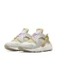 Resim Nike Wmns Air Huarache