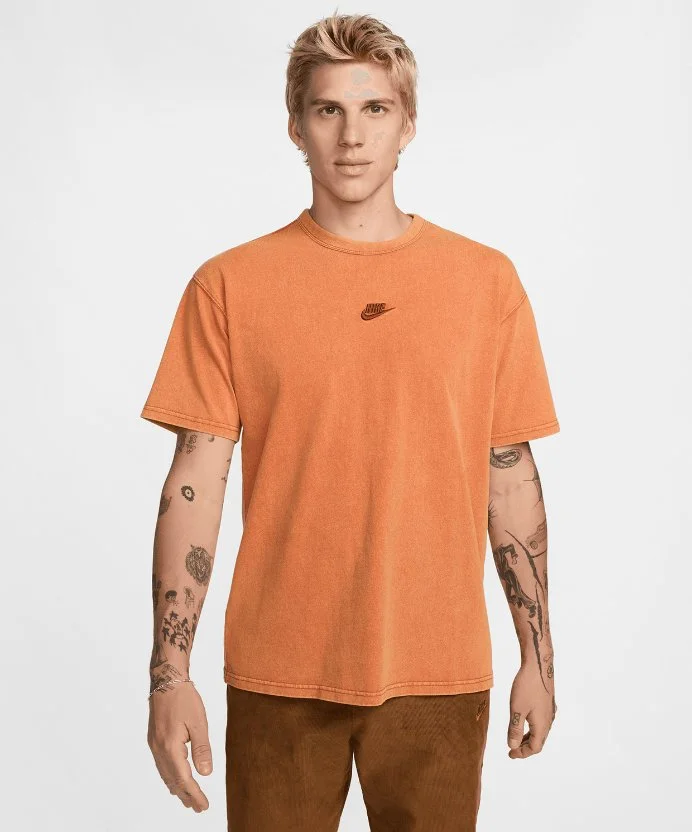 Resim Nike Sportswear Premium Essentials T-Shirt